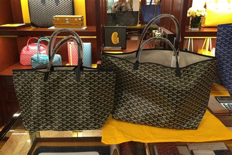 comparison goyard pm vs gm|goyard st louis tote gm.